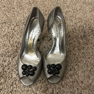 Gianni Bini open toe, silver heels with black detailing
